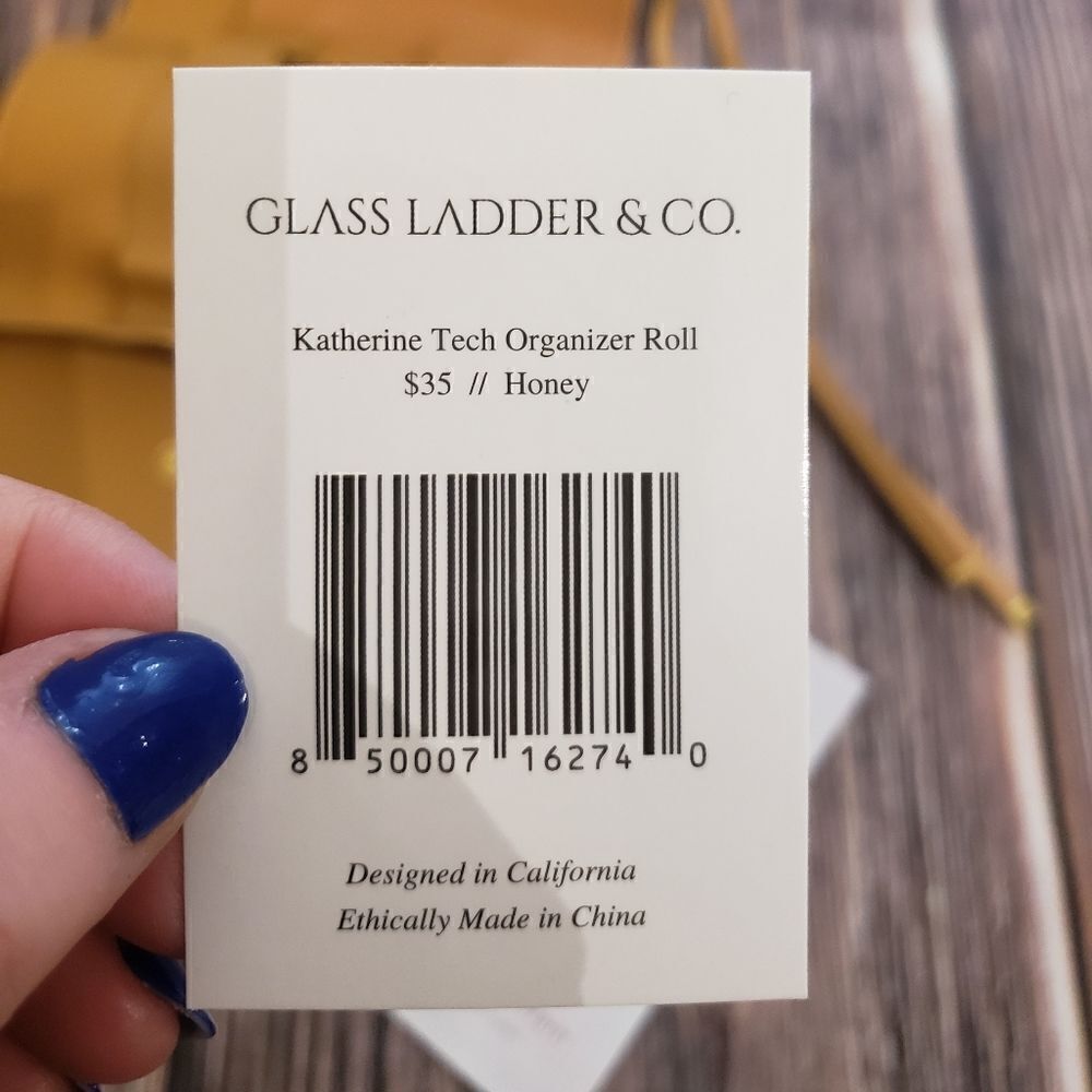 Glass Ladder & Co Tech Organizer - Picture 9 of 16